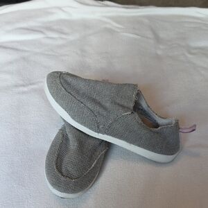 Vionic Kids Gray Slip-On Sneakers with White Sole and Lilac Pull Tab
